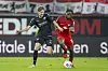 Jascha Brandt im Zweikampf mit Hertha-Profi Deyovaisio Zeefuik