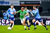 FC Dordrecht und MVV kämpfen im M-Scores Stadium um den Ball.