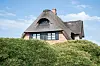 Reetgedecktes Luxushaus hinter Dünen in Westerheide auf Sylt