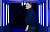 Stefan Kuntz im Spielertunnel des HSV