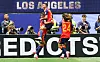 Pedro Porro jubelt mit Alex Baena und Marc Cucurella nach dem 2:0 gegen Österreich.