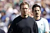 Julian Nagelsmann und Benjamin Hübner stehen am Spielfeldrand beim WM-Spiel Deutschland gegen Paraguay in Foxborough.