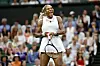 Serena Williams reagiert mit einem Schrei nach einem Punktverlust bei Wimbledon in London.