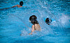 Kleinstadt-Held-berrascht-Kinder-mit-gigantischer-Freibad-Spende-richtig-gl-cklich-