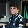 Kimi Antonelli im Mercedes-Pitbereich nach FP2 in Monaco, sichtbar enttäuscht.