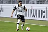 Yanis Cimignani von FCL dribbelt im Super-League-Spiel gegen den FC Basel über den Rasen.