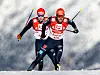 Johannes Rydzek läuft vor Eric Frenzel beim 12,5-Kilometer-Gundersen-Langlauf in Seefeld.