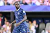 Dayot Upamecano beobachtet das WM-Achtelfinale Paraguay gegen Frankreich im Philadelphia Stadium.