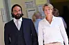 Christina Block und Ingo Bott verlassen im Landgericht Hamburg eine Prozesspause.