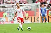 Oskar Wojcik von Polen dribbelt im Freundschaftsspiel gegen die Ukraine in Wrocław.