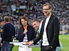 Christoph Kramer, Per Mertesacker und Katrin Müller-Hohenstein im Stadion vor dem Länderspiel Deutschland gegen Finnland.