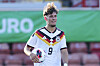 Otto Stange von Deutschland blickt im Finale der UEFA U19-EM 2026 enttäuscht nach dem Spiel.
