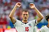 Dan Burn jubelt im England-Trikot nach dem Sieg gegen Norwegen im Hard Rock Stadium.