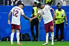 Pedro Porro und Lamine Yamal jubeln nach dem 0:2 gegen Frankreich in Arlington.