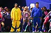 Madonna mit Ronaldinho und Ronaldo bei der Halbzeitshow im Stadion in East Rutherford.