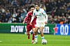 Bilal Nadir von Marseille dribbelt im Orange Vélodrome gegen Liverpool an.
