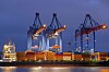 Containerbrücken am Terminal Altenwerder Hamburger Hafen in der Blue Hour.