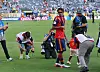 Lamine Yamal feiert mit Bruder und Freundin nach Spaniens Sieg gegen Argentinien im WM-Finale in New Jersey.