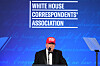 Trump-macht-Gala-Dinner-zur-Peinlichkeit