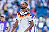 Jonathan Tah im weißen DFB-Trikot mit der Nummer 4 beim WM-Spiel gegen Paraguay in Boston.