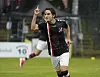 Luis Jahraus jubelt im Trikot von Altona 93 auf dem Rasen beim Testspiel gegen FC St. Pauli.