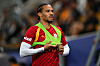 Leroy Sane wärmt sich im Galatasaray-Trikot vor dem Testspiel gegen Venezia FC in Linz auf.