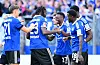 HSV-Spieler jubeln nach einem Tor gegen Everton im Volksparkstadion.