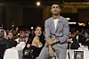 Cristiano Ronaldo und Georgina Rodríguez sitzen bei den Globe Soccer Awards in Dubai im Publikum.