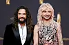 Tom und Bill Kaulitz auf dem roten Teppich beim Deutschen Fernsehpreis 2024 in Köln.