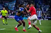Terem Moffi im Zweikampf mit Nottingham Forest im Estádio do Dragão in Porto.