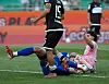 Jonathan Klinsmann von Cesena FC verletzt am Boden im Spiel gegen Palermo FC in Palermo.