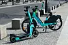 Abstellort Bürgersteig: Zwei Anbieter gehen jetzt mit Leih-E-Bikes auch in Hamburg an den Start.