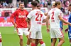 Said El Mala und Thijs Dallinga feiern im Trikot des 1. FC Köln den Sieg gegen Hoffenheim.