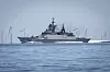 Russische Korvette „Sobrasitelny“ mit Kennung 531 vor Offshore-Windrädern in der Ostsee.