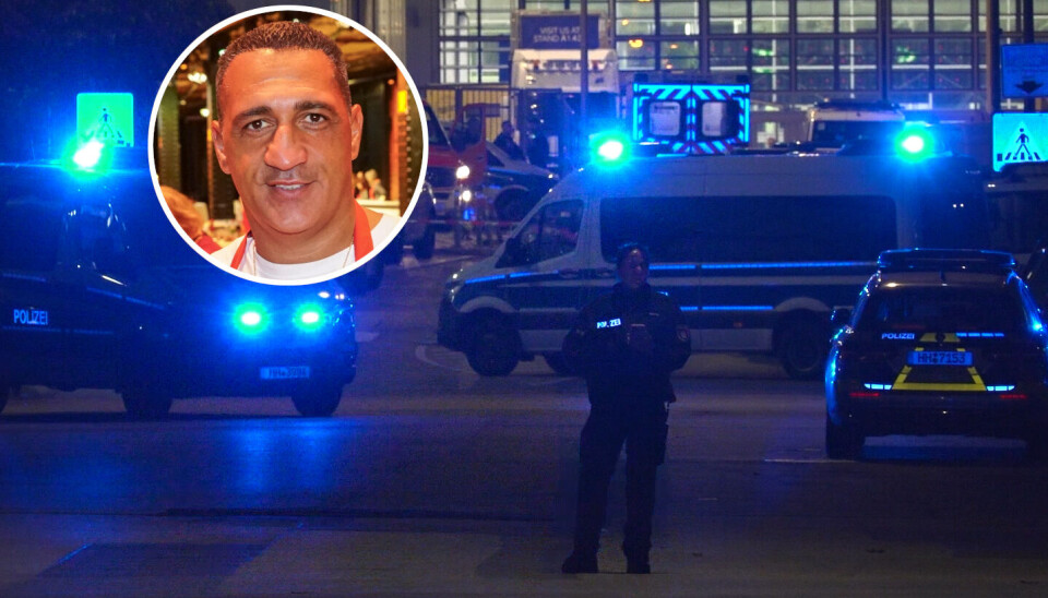Polizeieinsatz bei Nacht in Hamburg mit Blaulicht, abgesperrtem Gelände und eingeblendetem Porträt eines Mannes