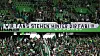 VfL-Wolfsburg-Fans zeigen in der Volkswagen Arena ein Unterstützungsbanner für Fabian Reese.