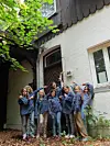 Pfadfindergruppe vor dem Kutscherhaus