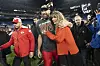 Taylor Swift mit Footballer-Freund Kelce nach einem NFL-Spiel