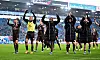 Mannschaft des FC St. Pauli nach Sieg gegen Hansa Rostock