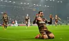 Manolis Saliakas jubelt über sein 1:0 für St. Pauli.