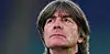 Bundestrainer Joachim Löw schaut bis zum Tag der Entscheidung nachdenklich nach vorne.