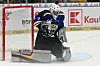Petr Cech vor dem Eishockey-Tor.