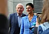 Oskar Lafontaine und seine Frau Sahra Wagenknecht. Jetzt hat Lafontaine über Wagenknechts anstehende Parteigründung gesprochen. (Archivbild)