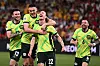 Jackson Irvine wird für ein Tor gegen Indonesien gefeiert