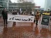 Vor dem Bahnhof Altona hielten der Hamburger Stadttauben e.V. und Taubenfreunde am Samstag eine Mahnwache.