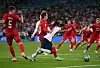 Raheem Sterling kommt zu Fall – und England zu einem Elfmeter