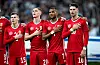 Roland Sallai, Loic Nego und Dominik Szoboszlai bei der ungarischen Nationalhymne