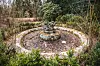 Dieser entzückende Brunnen ist seit Langem versiegt.