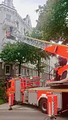 Leiterwagen am Haus
