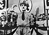 Charlie Chaplin in seiner legendären Rolle als „Großer Diktator“ (1940)